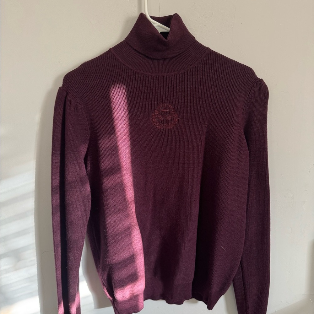 Elegant Burgundy Turtleneck Sweater with Emblem